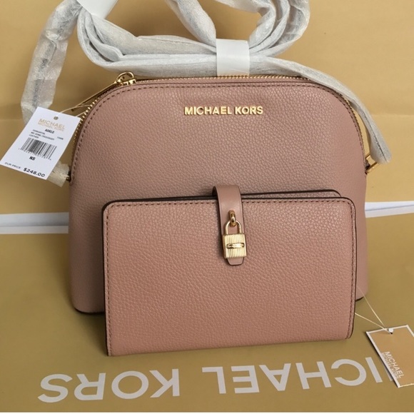 Michael Kors Handbags - 🌷mk done crossbody set/shoulder/bag & wallet